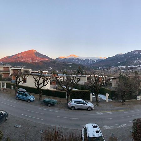 Appartement Agreable A Deux Pas Du Plan D'Eau Embrun Exteriör bild