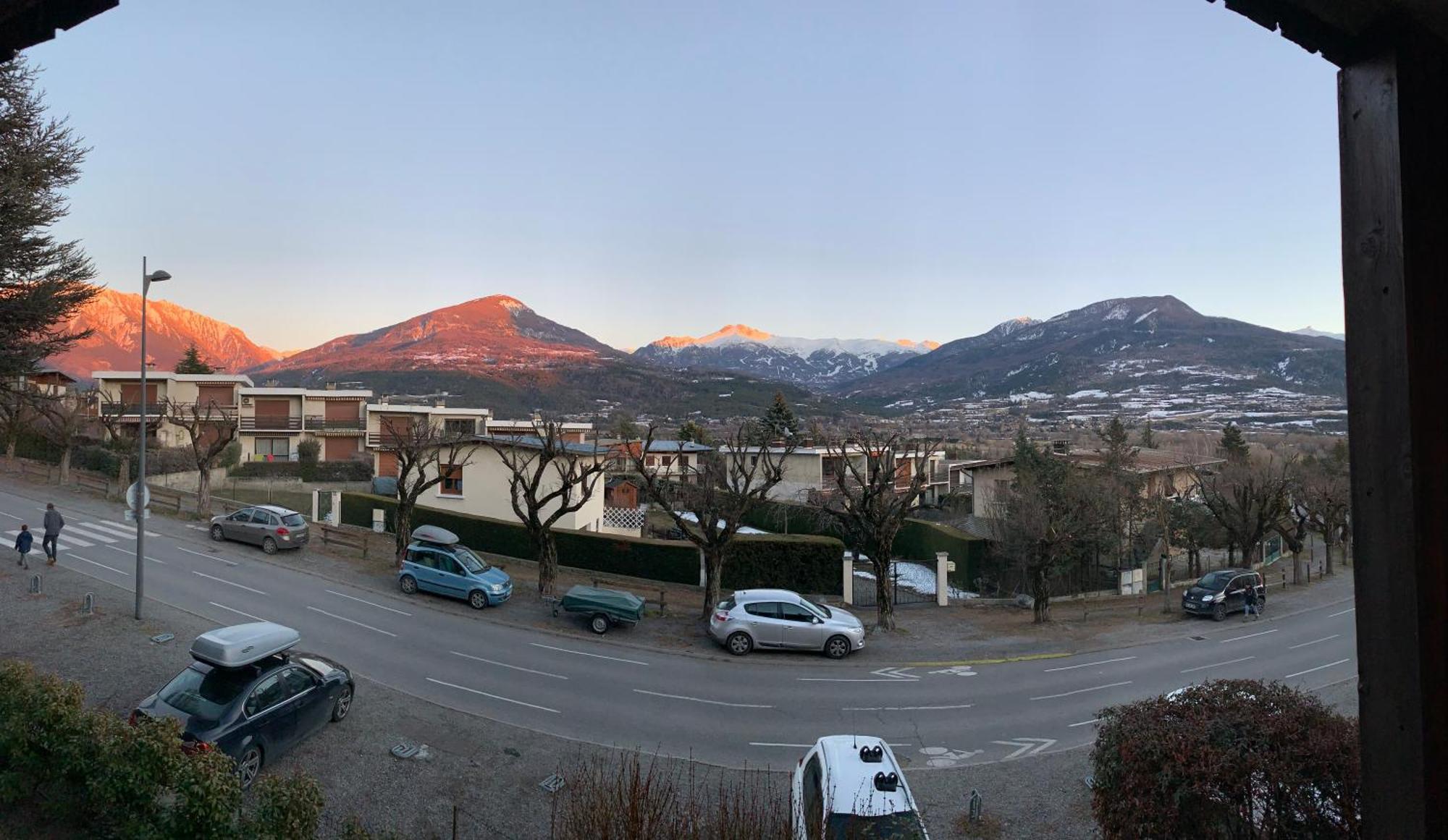Appartement Agreable A Deux Pas Du Plan D'Eau Embrun Exteriör bild