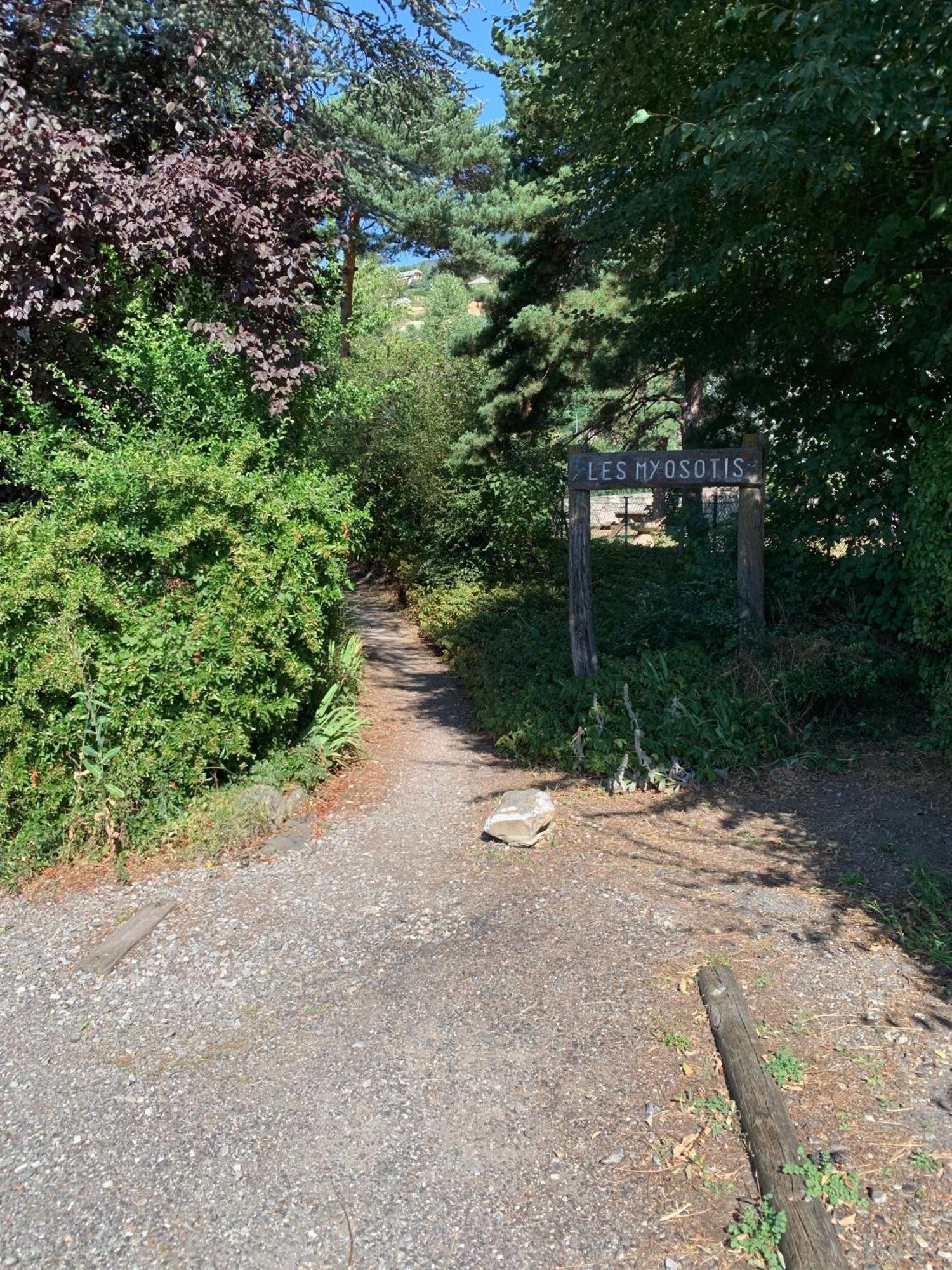 Appartement Agreable A Deux Pas Du Plan D'Eau Embrun Exteriör bild